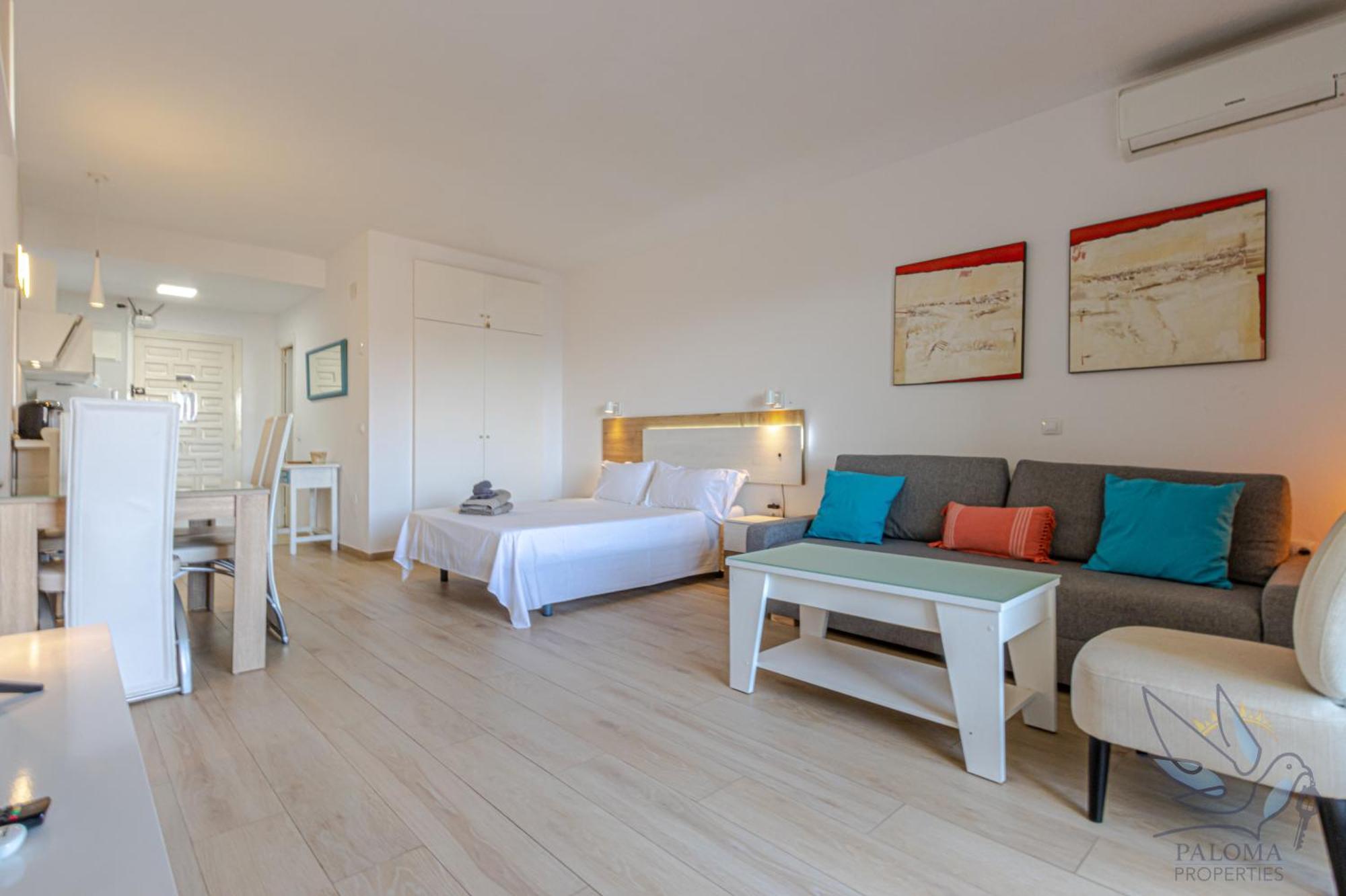 Benal Beach Suite, Parque Acuatico Y Vistas Al Mar Benalmadena Exterior photo